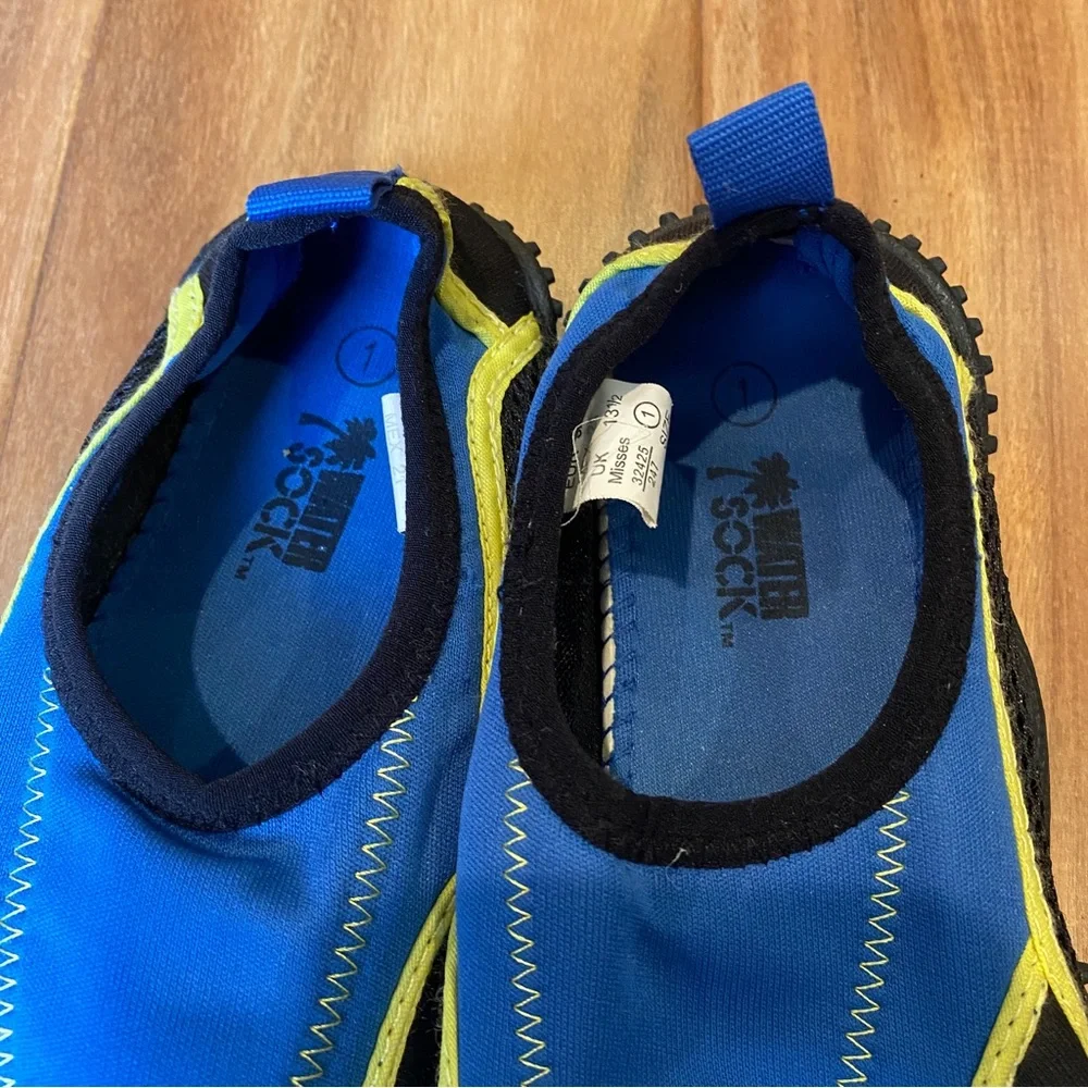 Youth Water Sock size 1, very good condition, by Water Sock